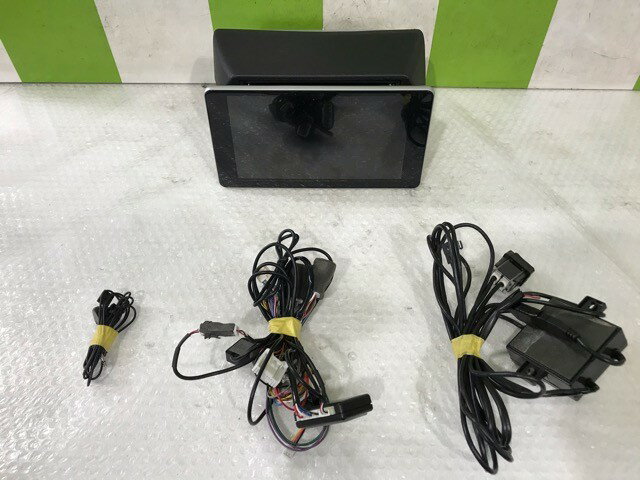 【中古】中古部品 タント LA650S カーナビゲーション 【3330530100-000005455561310】