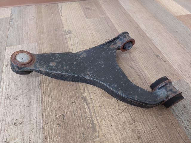 【中古】中古部品 フォレスター SKE 左リアアッパアーム 【3330960100-000052574651850】