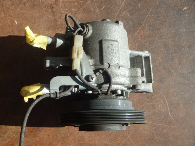 【中古】中古部品 ムーヴコンテ L575S A/Cコンプレッサー 【3331010800-000023826960700】