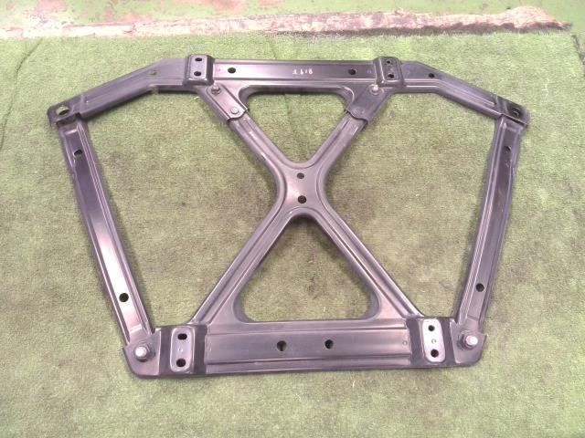 【中古】中古部品 プリウス ZVW52 センターブレース 【3310200100-000022381917190】