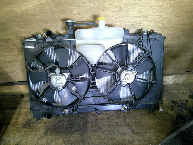 【中古】中古部品 アテンザ GH5FS ラジエータ 【3310410000-000253039620400】