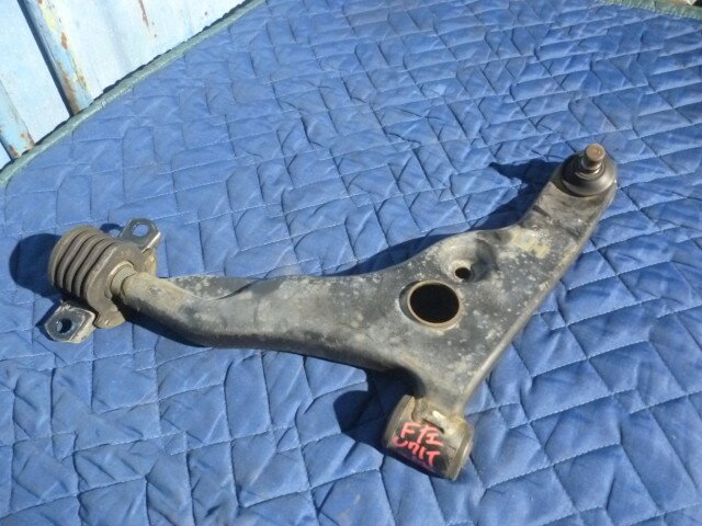 【中古】中古部品 クリッパー U71T 左フロントロアアーム 【3540020100-000007111951740】