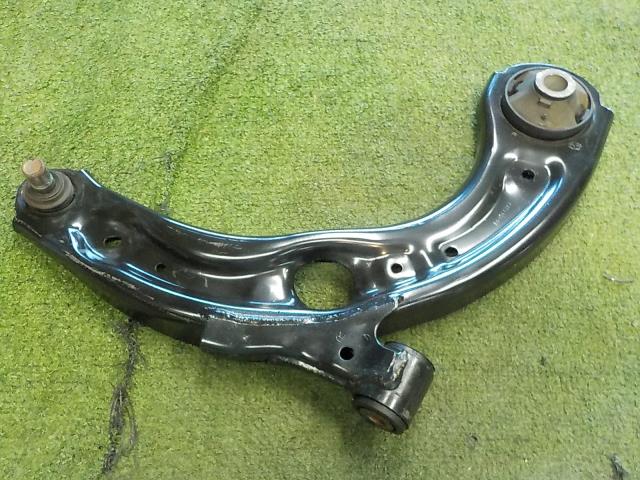 【中古】中古部品 デミオ DJ5FS 左フロントロアアーム 【3260200000-251120000751740】