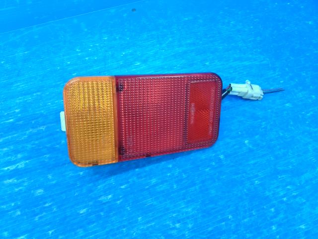 【中古】中古部品 ミニキャブ DS16T 左テールランプ 【3310550000-251110000815600】