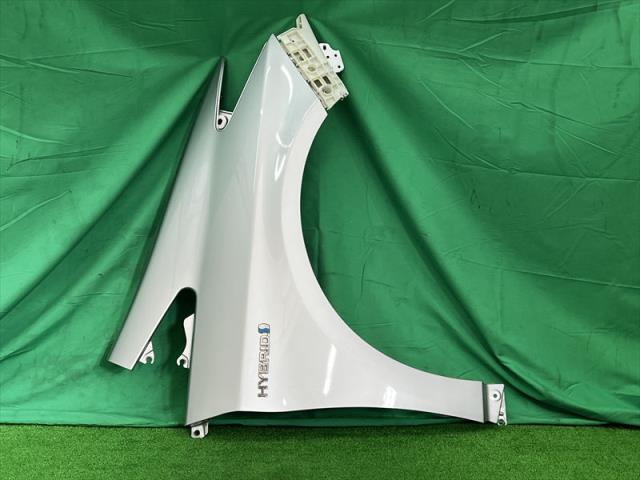 【中古】中古部品 プリウス ZVW30 右フロントフェンダー 【3330240100-002025627610600】