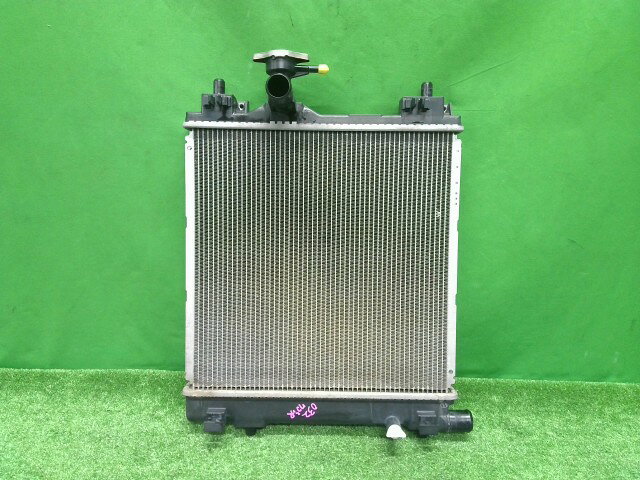 【中古】中古部品 ワゴンR MH34S ラジエータ 【3310200100-000022403220400】