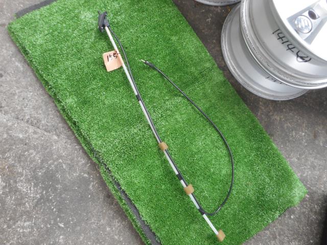 【中古】中古部品 ワゴンR MH22S アンテナ 【3330190100-000002155261000】