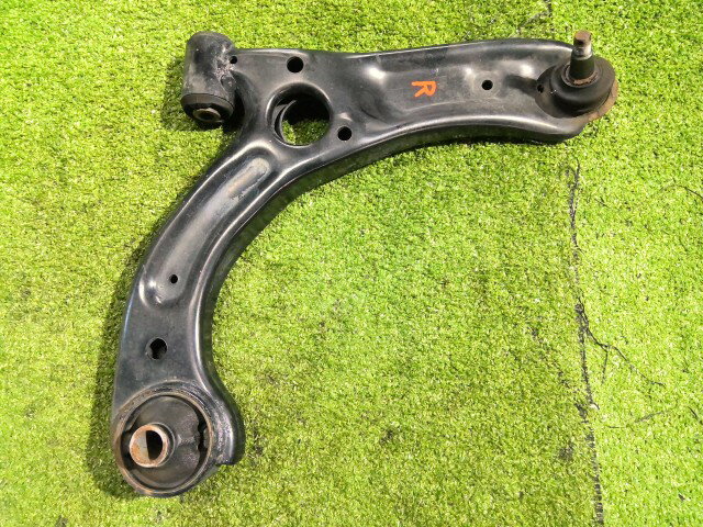 【中古】中古部品 タント LA600S 右フロントロアアーム 【3260460000-251113000351720】