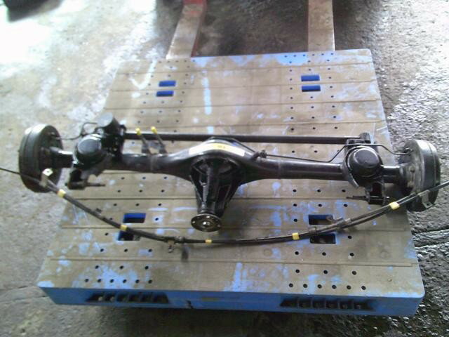 【中古】中古部品 クリッパー U72V リアアクスルホーシング 【3330220100-251127000141200】