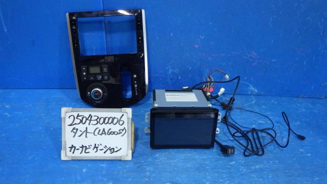 【中古】中古部品 タント LA600S カーナビゲーション 【3330340100-250430000661310】