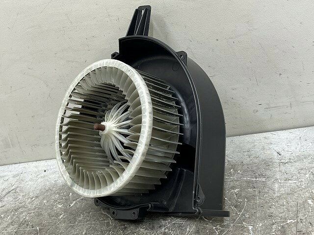 【中古】中古部品 VW ポロ 6RCJZ ヒーターブロアモーター 【3310070100-0000Y07741...