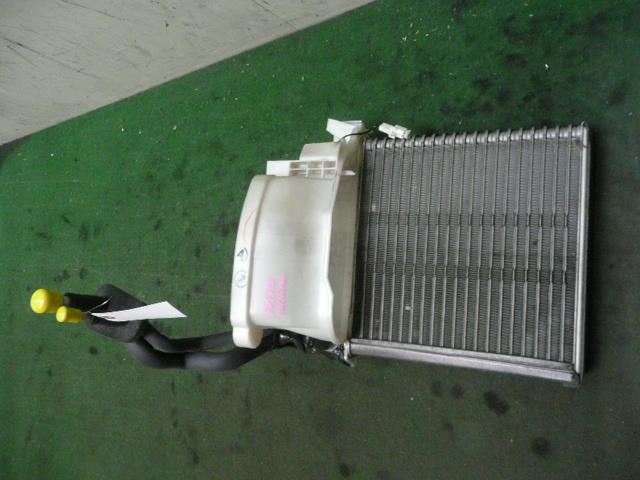 【中古】中古部品 アルファード MNH10W A/Cクーリングユニット 【3310300100-001528821260800】