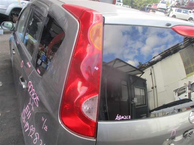 【中古】中古部品 ノート E11 左テールランプ 【3500080000-251125000515600】