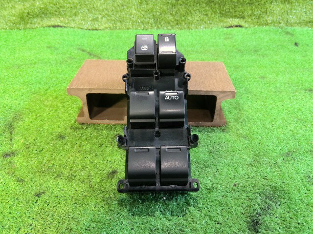 【中古】中古部品 ステップワゴン RK5 パワーウインドウスイッチ 【3260070000-251202000161900】