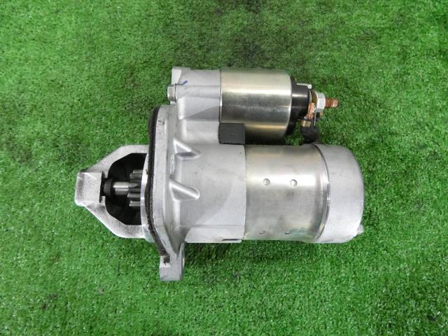 【中古】中古部品 ルノー ルーテシア RM5M セルモーター 【3260250000-000025171460100】