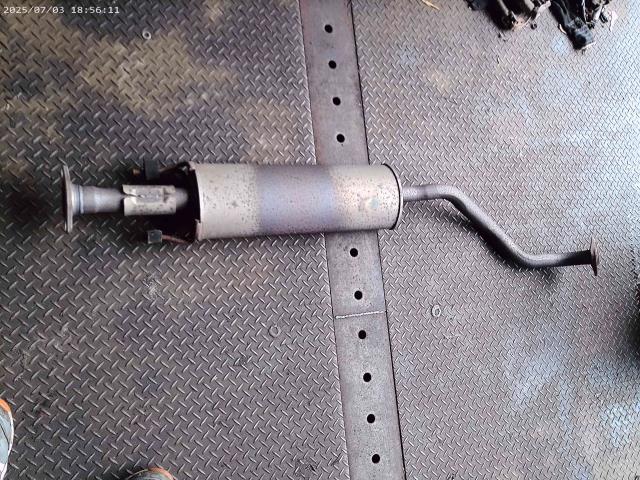 【中古】中古部品 ノート E11 エキゾーストセンターマフラー 【3100430000-251217000122300】