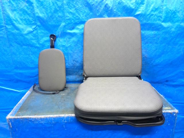 【中古】中古部品 ハイゼット S510P アシスタントシート 【3310200100-000015425870600】