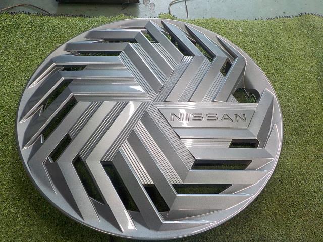 【中古】中古部品 ノート E13 ホイールキャップ 【3260200000-251224000247220】