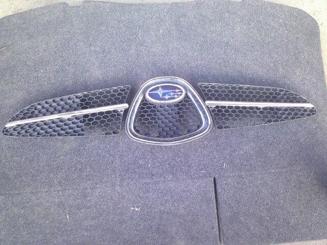 【中古】中古部品 R2 RC1 ラジエータグリル 【3340030100-049430000010400】