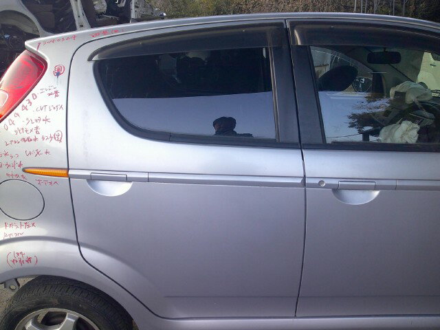 【中古】中古部品 R2 RC1 右リアドア 【3340030100-049430000013300】