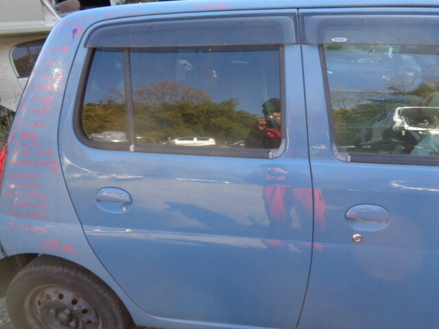 【中古】中古部品 エッセ L235S 右リアドア 【3340030100-000538100013300】