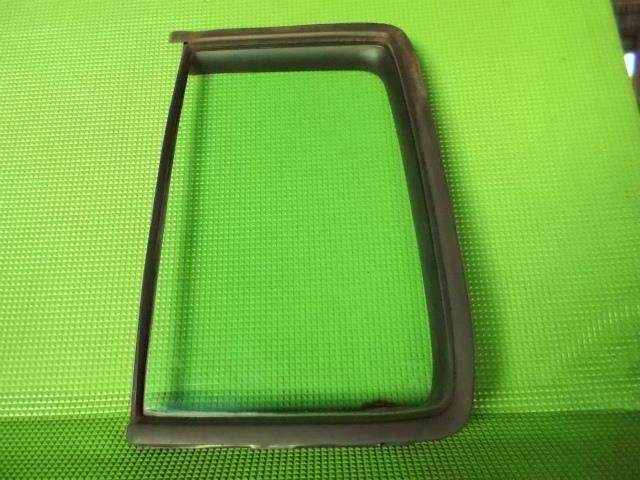 【中古】中古部品 ラシーン RFNB14 左リアドアガラス 【3340220100-001145993013430】