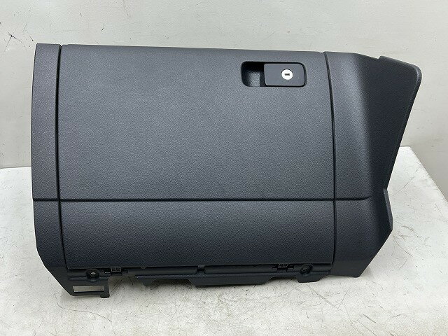 【中古】中古部品 VW ゴルフヴァリアント AUCJZ グローブBOX 【3310070100-0000Y0772770210】
