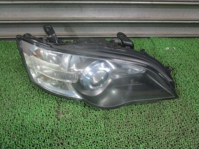 【中古】中古部品 レガシィ BL5 右ヘッドランプ 【3330540100-251113000510800】