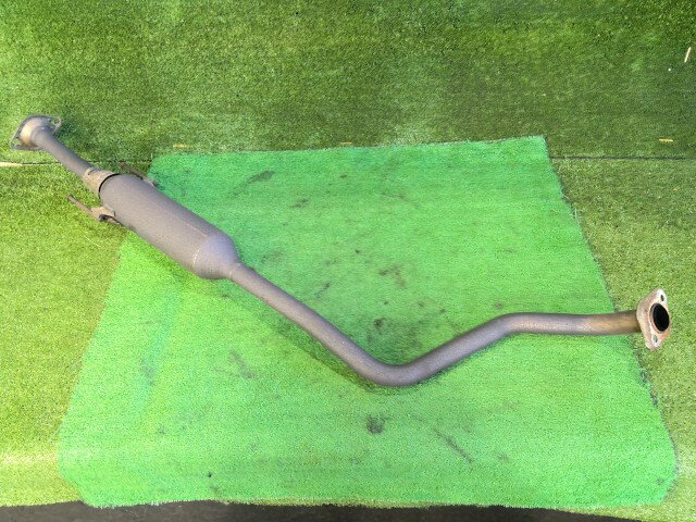 【中古】中古部品 ノート E12 エキゾーストセンターマフラー 【3260070000-260106000322300】