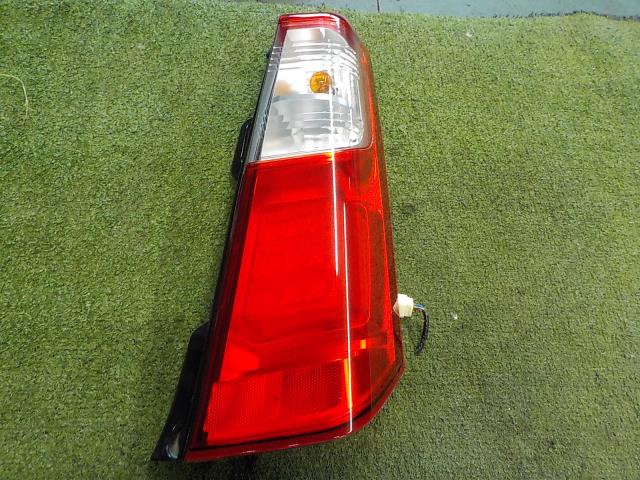 460044右テールランプ ngp-parts-o-store_61200-25004414