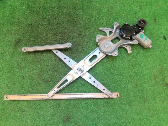 【中古】中古部品 プロボックス NCP160V 右フロントドアレギュレータ・モーター 【3260240000-260115000313120】