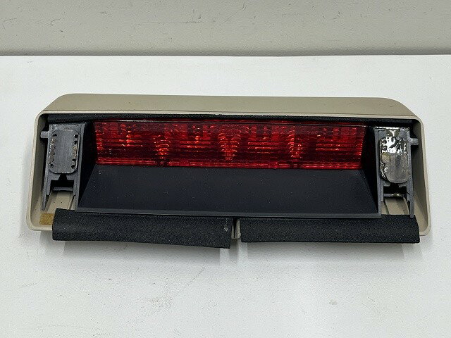【中古】中古部品 ジャガー XJシリーズ JLD ハイマウントストップランプ 【3310070100-0000Y0776215830】