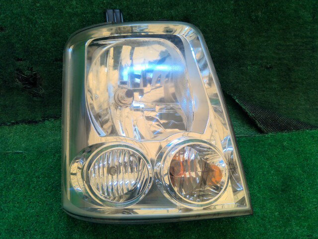 【中古】中古部品 エブリィ DA64W 右ヘッドランプ 【3260240000-260116000210800】