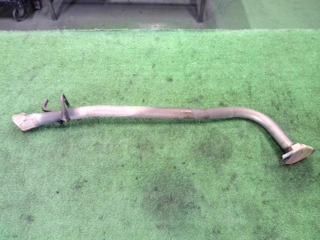 【中古】中古部品 ヴィッツ KSP130 リアパイプ 【3310200100-000015904422510】