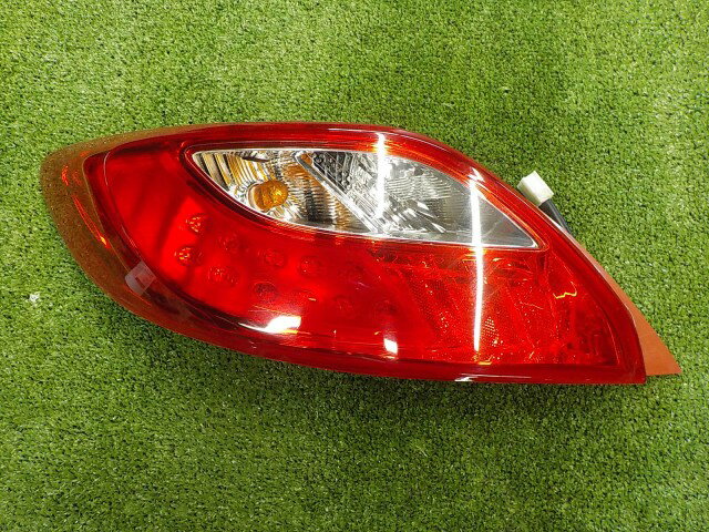 【中古】中古部品 デミオ DE3FS 左テールランプ 【3260200000-260120000315600】