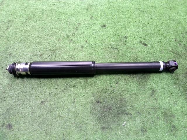【中古】中古部品 タント LA650S 右リアショックアブソーバー 【3310200100-000015426150700】
