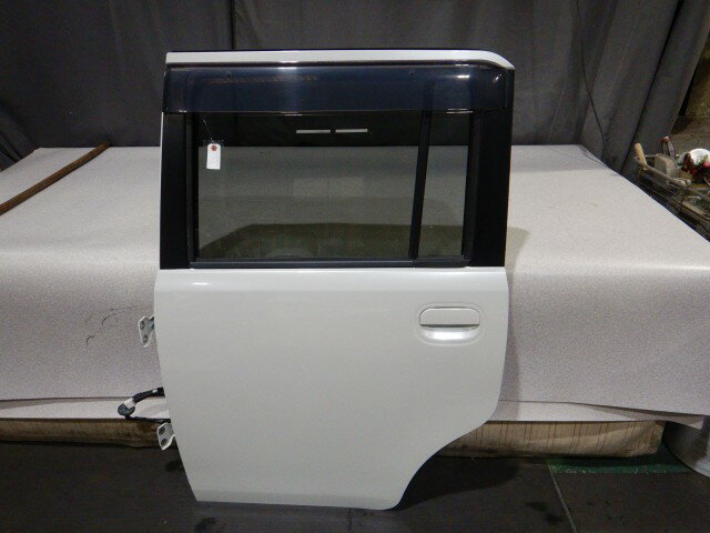 【中古】中古部品 ムーヴコンテ L575S 左リアドア 【3330810100-260127000113400】