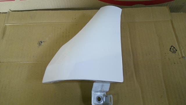 メーカー ホンダ 車名 アクティ 型式類別 16399-0013 グレード 認定型式 EBD-HA8 車両タイプ ケイトラック 年式 H27/4 シフト 3FT 駆動 4×2 通称型式 HA8 エンジン型式 E07Z ミッション型式 アクスル型式 車体色 タフタホワイト 車体色No NH578 トリム色No B-S 走行距離(Km) 126,262 メーカー純正品番 部品メーカー品番 保証 0ヶ月/0km 付加情報 小キズ、全体的に薄い線キズ 商品情報 ※純正番号およびモデル番号は参考としてください。※リビルト部品を購入される際のお願い【再生部品】と表示されているものをリビルト部品と呼んでいます。リビルト部品の場合には、交換時に取り外した部品をご返却していただく場合があります。詳しくはこちら※大物商品(ドア・ボンネット・バンパー等)は個人宅への配送ができない場合がございます。その場合、最寄りの配送業者支店止め等の対応となりますので、あらかじめご了承ください。 ページ上部へ【中古】中古部品 アクティ HA8 左フロントコーナーパネル 【3500080000-250702001411400】