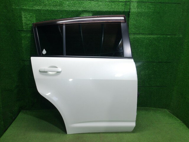 Door Panel - 【中古】中古部品 ティーダ NC11 右リアドア 【3330420100-260127000213300】