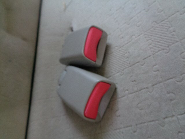 【中古】中古部品 アルト HA24S シートベルト 【3340030100-193730000077154】