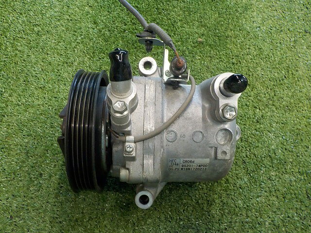 【中古】中古部品 ワゴンR MH35S A/Cコンプレッサー 【3260200000-260203000360700】
