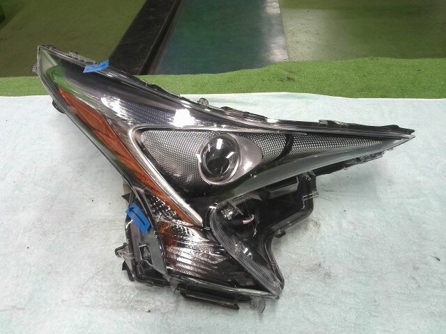 【中古】中古部品 プリウス ZVW55 右ヘッドランプ 【3310200100-000022444110800】