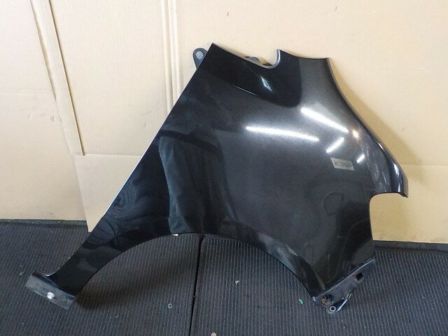 【中古】中古部品 タントエグゼ L455S 右フロントフェンダー 【3260200000-260216000410600】