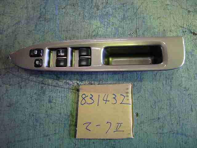 【中古】中古部品 マークII GX110 パワーウインドウスイッチ 【3310220100-000598887861900】
