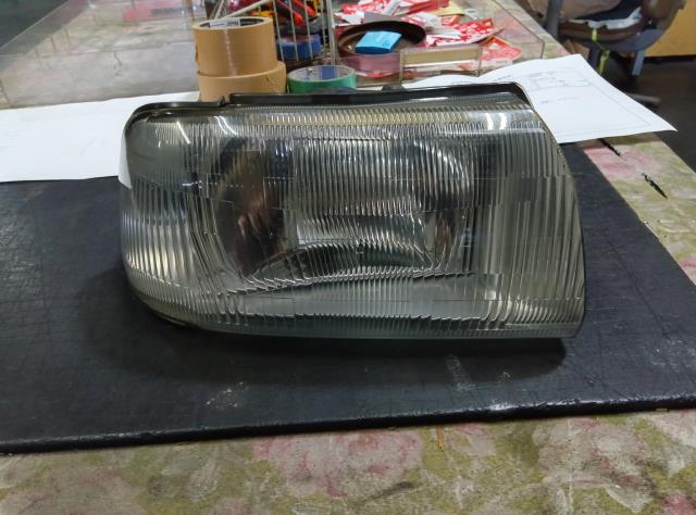 【中古】中古部品 セルボ CN22S 右ヘッドランプ 【3310220100-000979944010800】