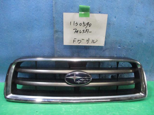 【中古】中古部品 フォレスター SG5 ラジエータグリル 【3310220100-000847859010400】