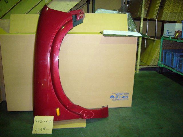 【中古】中古部品 シボレー ブレイザー CT34G 右フロントフェンダー 【3310220100-000537183610600】