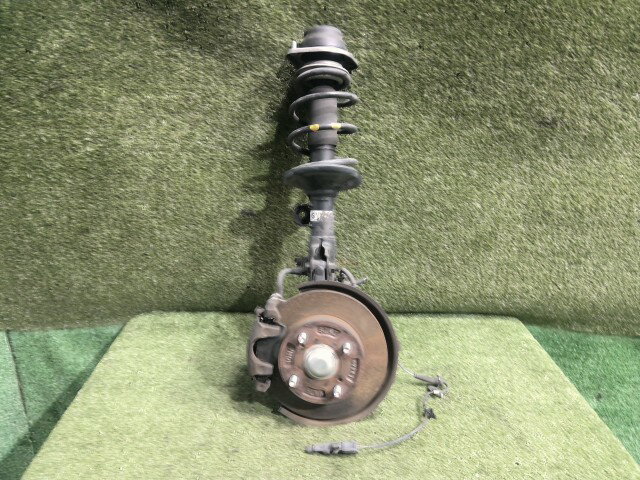 【中古】中古部品 NV100クリッパー DR17V 右フロントストラット 【3260300000-260306000350100】