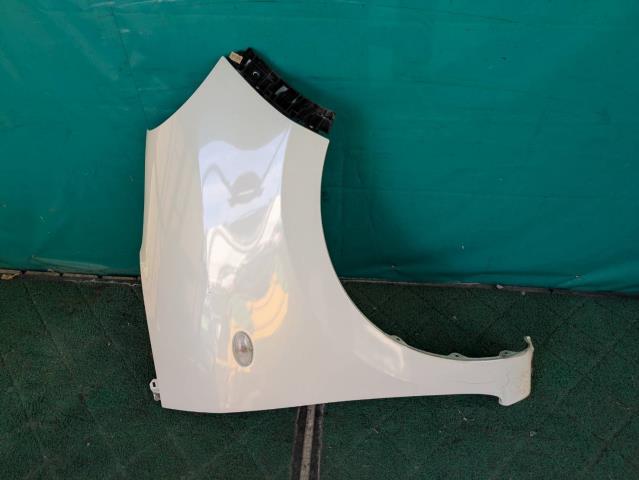 【中古】中古部品 モコ MG22S 右フロントフェンダー 【3310080100-251227000110600】