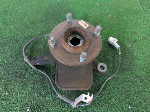 【中古】中古部品 モコ MG33S 右フロントナックルハブ 【3310080100-251110000244310】